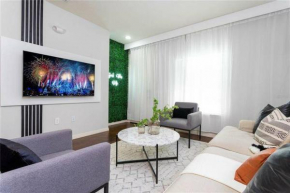 Modern Townhome 5 miles to Disney - 3 BD 2 Baths 8968